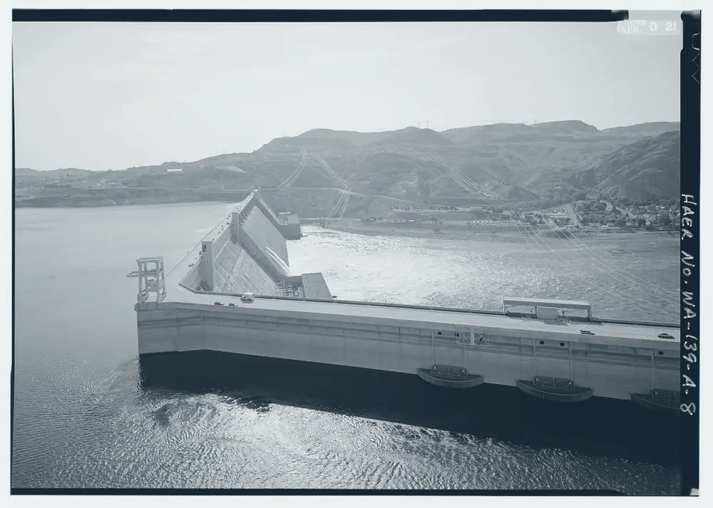 Grand Coulee Dam and forebay from above, large-format survey photograph, 1996.